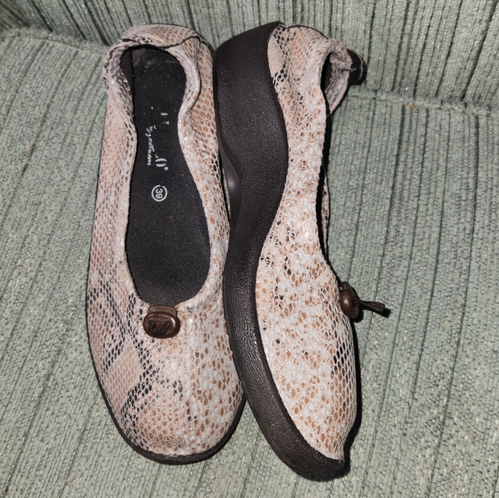 Arcopedico Ballet Snakeskin Flats